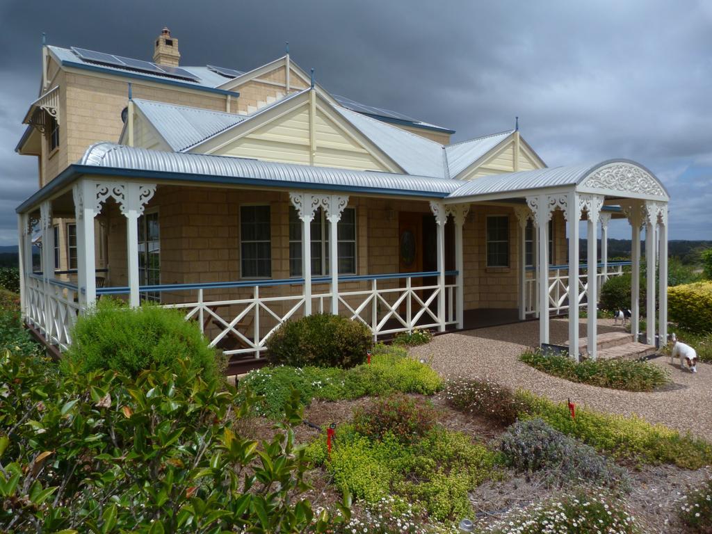 Grovely House Acomodação com café da manhã Stanthorpe Exterior foto